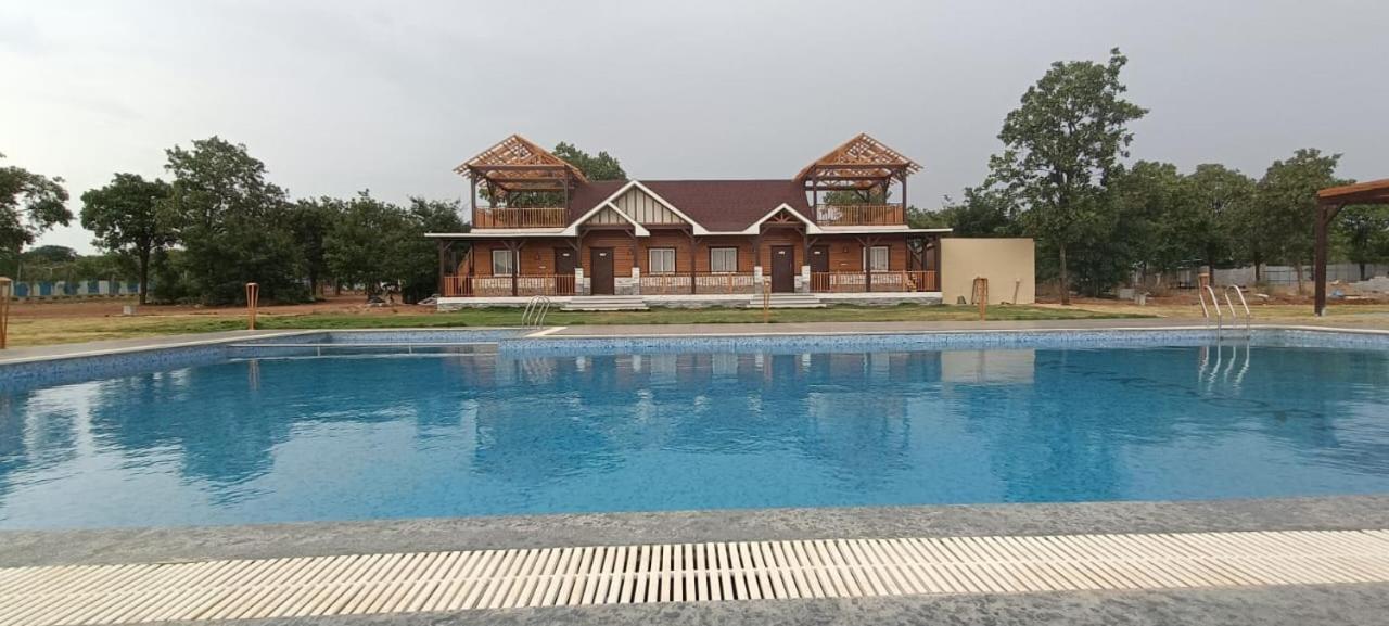 Kcr Resorts & Convention Maisaram Exteriör bild